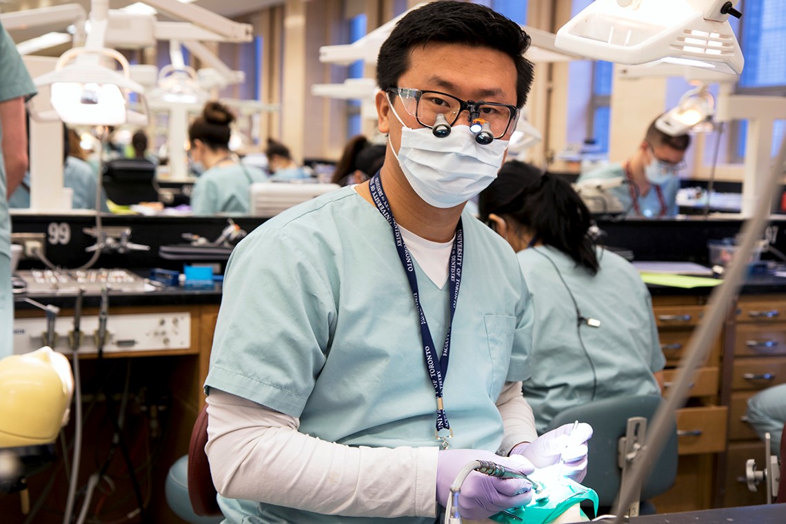 برترین دانشگاه های دندانپزشکی کانادا